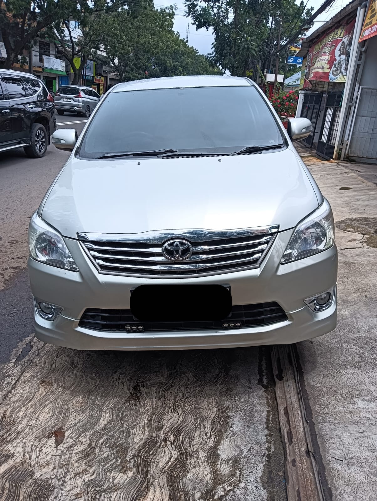 Toyota Innova 2